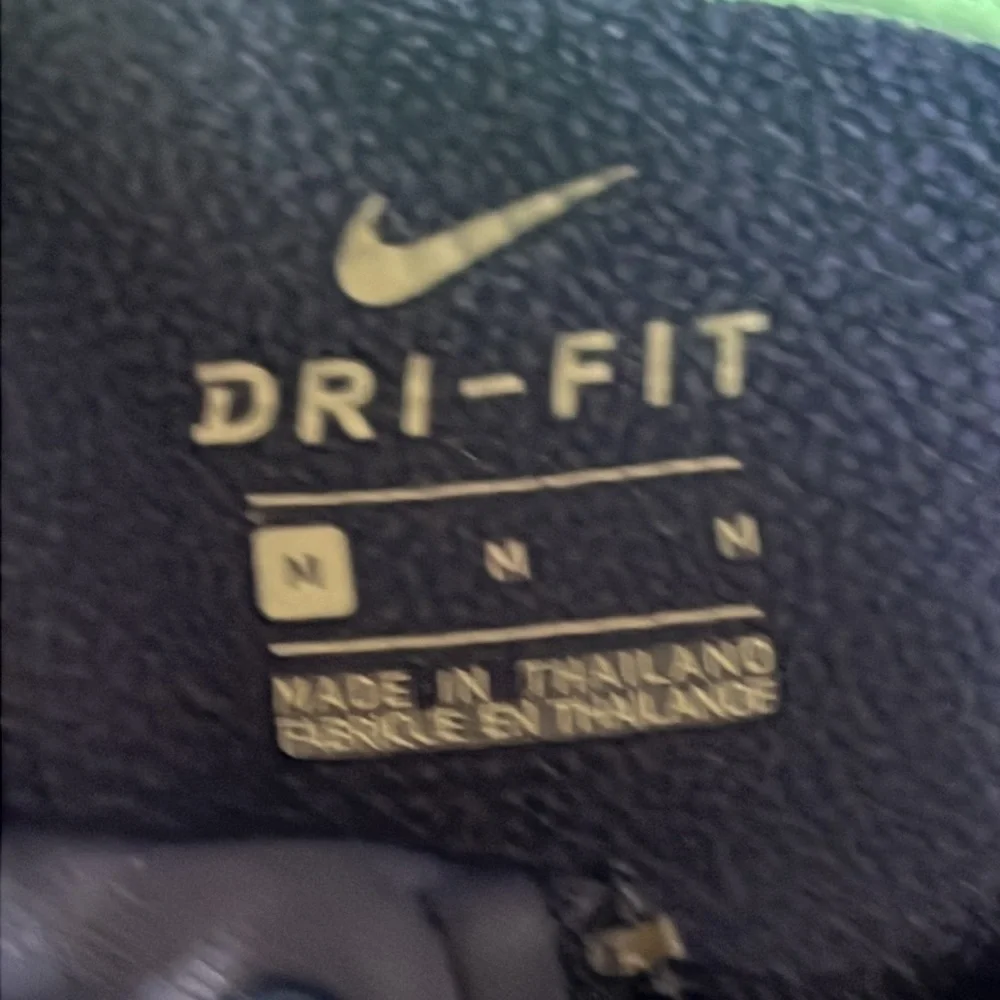 Nike dri Fit zip up hoodie thumbholes Medium